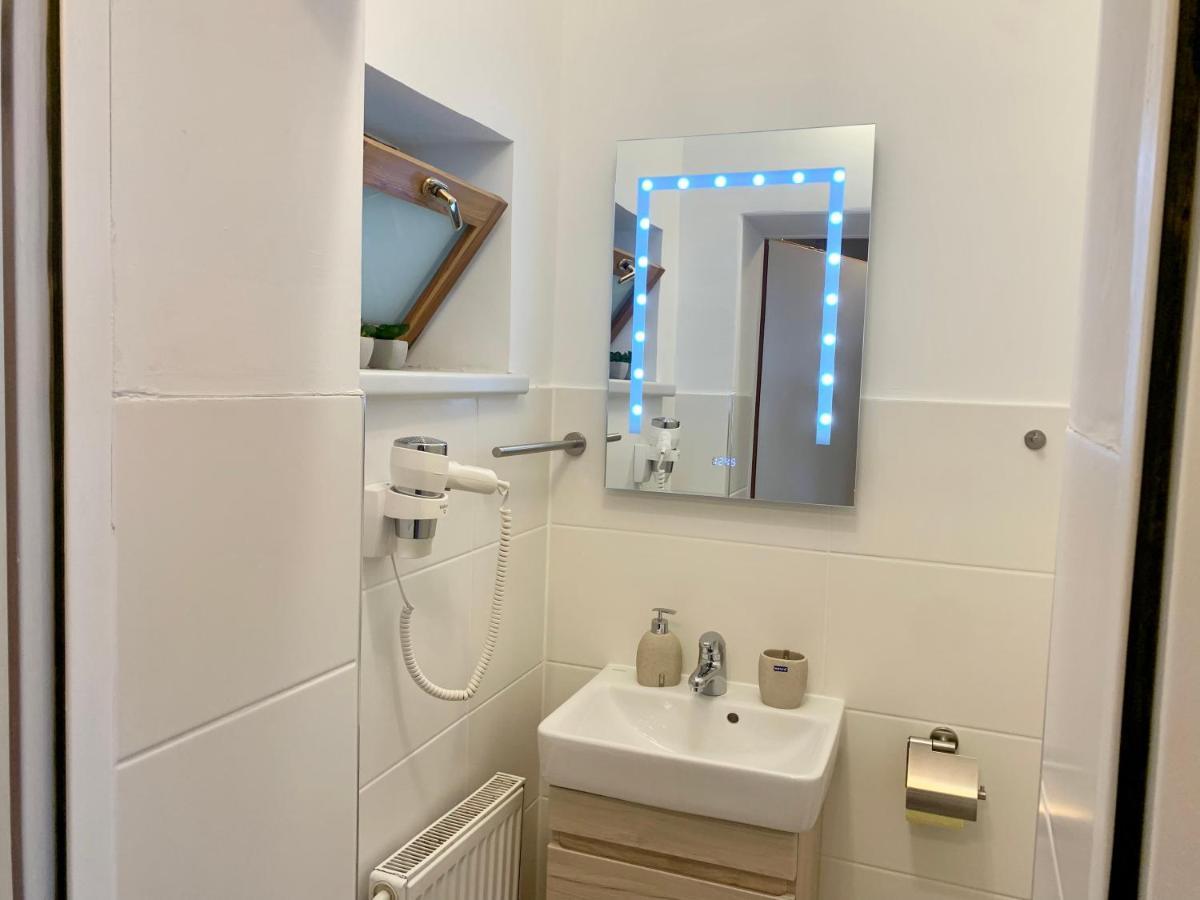 Air-Conditioned, Quiet Apartment With A Terrace In Center Of St Poelten - Smart Tv Sankt Poelten Exteriér fotografie